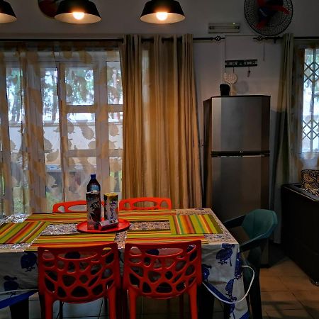 Oceanside Licenced Tourist Residence Flic en Flac Bagian luar foto